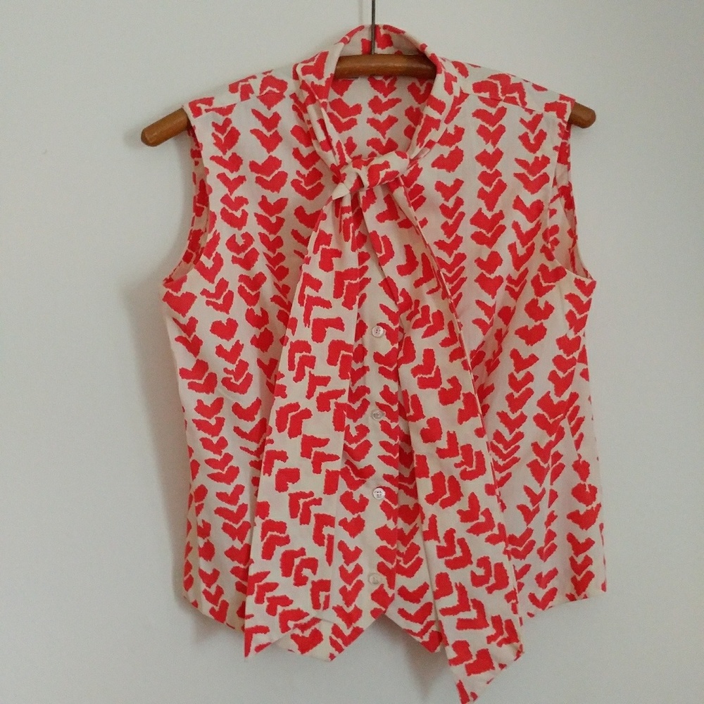 Vintage Bold Coral and Creme Top with Tie